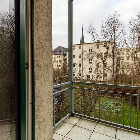 2-zimmerwohnung Ludwig Mit Balkon Fuer Handwerker Fuer 5 Personen Apartment