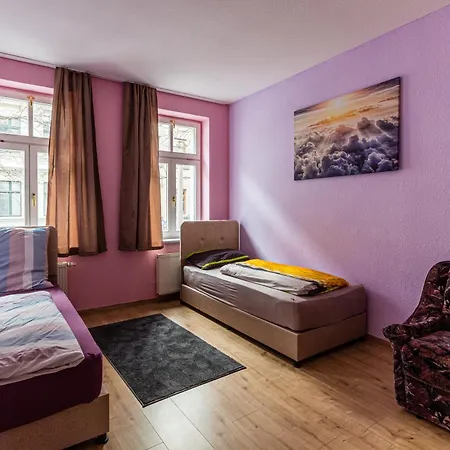 2-zimmerwohnung Ludwig Mit Balkon Fuer Handwerker Fuer 5 Personen